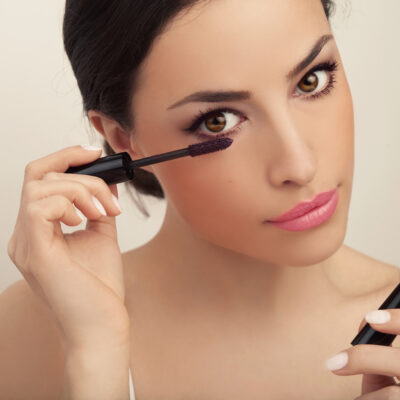 Pro Tips to Make Your Mascara Last Longer